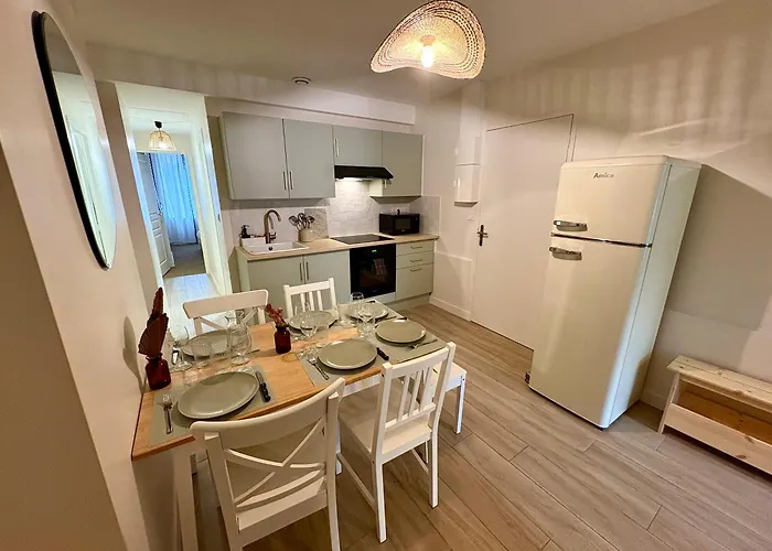 Appartement Grand Rdc 6 Pers Stationnement Gratuit *